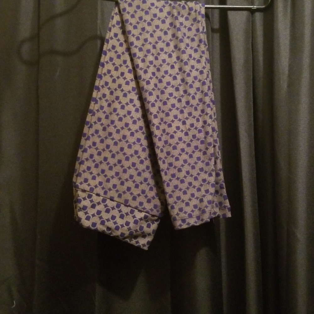 Never worn OS lularoe Leggings